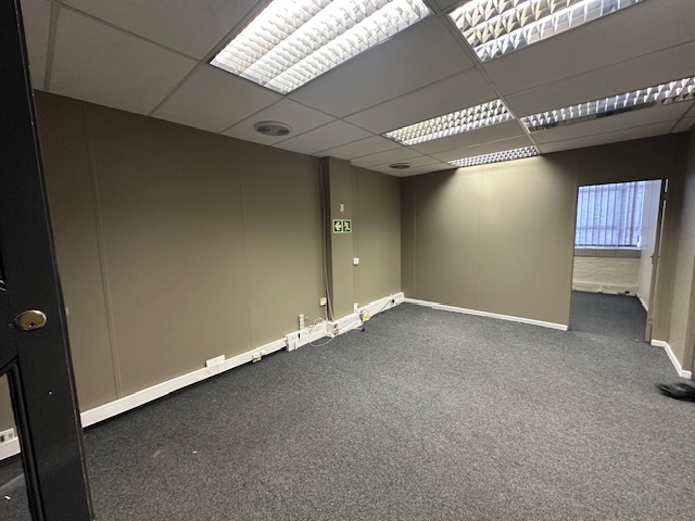 To Let commercial Property for Rent in Mowbray Western Cape